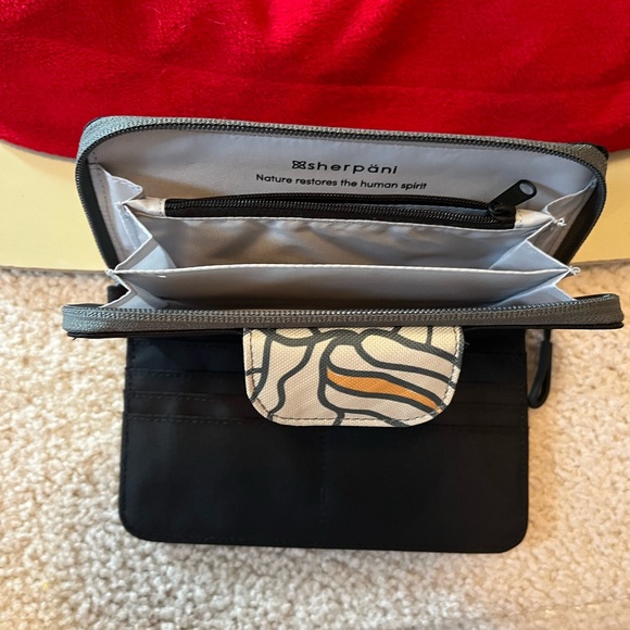 Sherpani Tulum Zip Around Wallet. RFID Wristlet Wallet. Multi Color. No tags - Picture 7 of 7